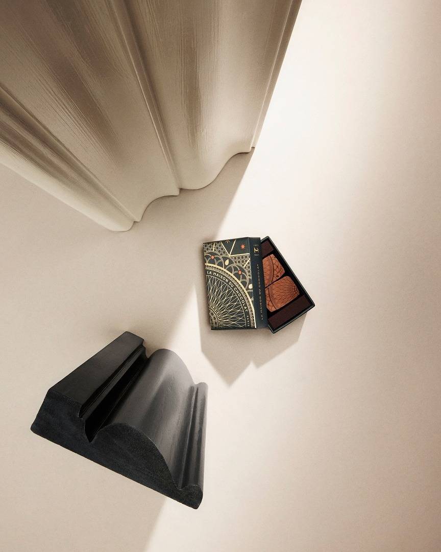 Christmas Vertiges Gift Box 2 Chocolates - Corporate Gifts Hover
